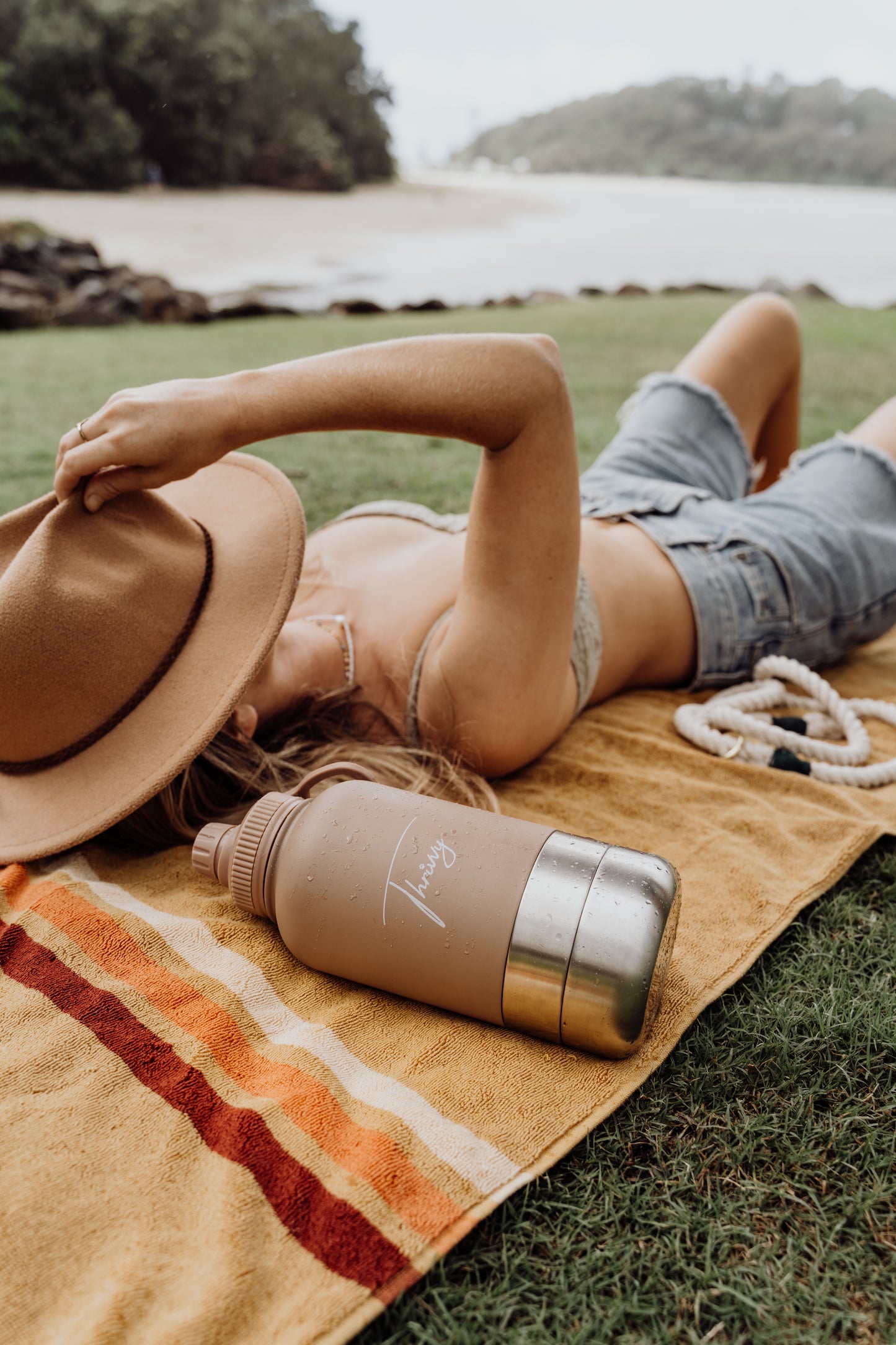 Thrivvy 3 in 1 Companion Travel Water Bottle - BROWN